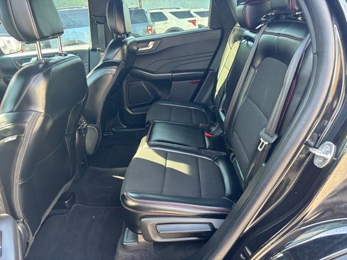 Used 2025 Ford Escape ST-Line image 10