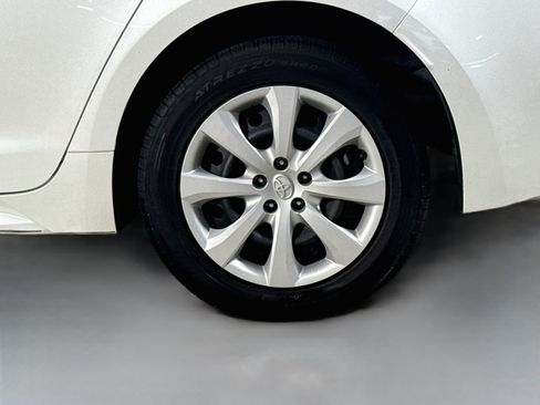 Used 2023 Toyota Corolla LE FWD image 37