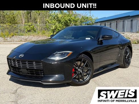Used 2025 Nissan Z Performance w/ Floor Mat Package RWD image 1