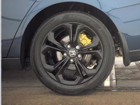 Used 2025 Honda Accord SE image 9