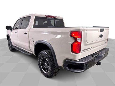 New 2026 Chevrolet Silverado 1500 ZR2 image 6