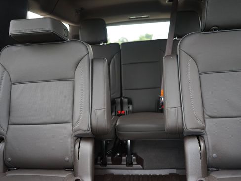 Used 2024 GMC Yukon XL Denali w/ Denali Reserve Package AWD/4WD image 20