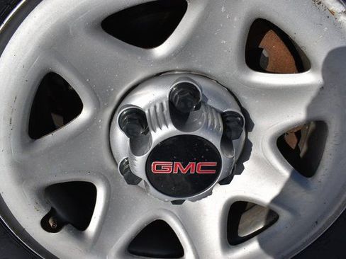 Used 2015 GMC Sierra 1500 2WD Regular Cab image 10