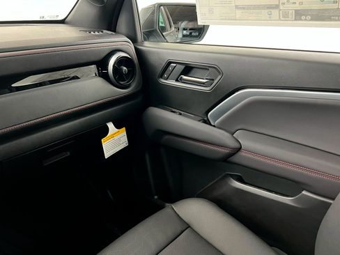 New 2025 Chevrolet Colorado Z71 w/ Technology Package image 11