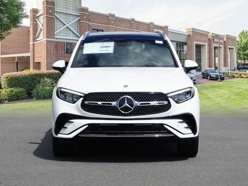 Certified 2025 Mercedes-Benz GLC 300 4MATIC image 2