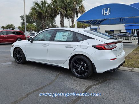 Used 2025 Honda Civic Sport image 3