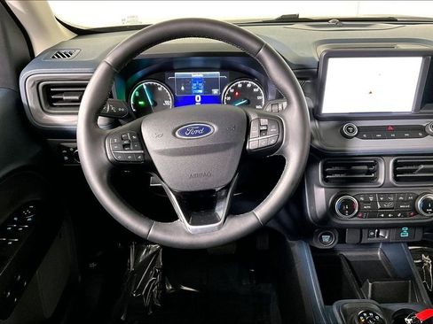 Used 2024 Ford Maverick Lariat w/ Black Appearance Package image 5