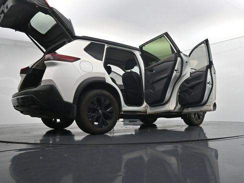 Used 2023 Nissan Rogue SV w/ SV Premium B Package AWD/4WD image 29