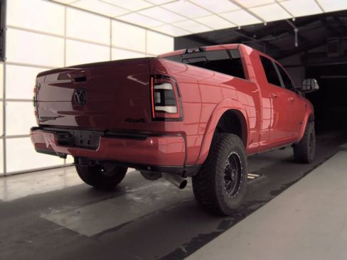 Used 2022 RAM 2500 Laramie w/ Night Edition AWD/4WD image 4