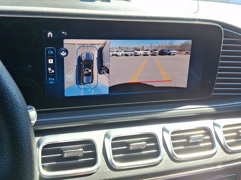 Used 2025 Mercedes-Benz GLS 450 4MATIC image 19