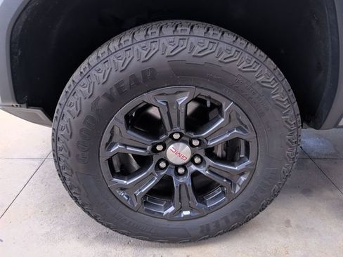Used 2024 GMC Canyon Elevation w/ Convenience Package AWD/4WD image 26