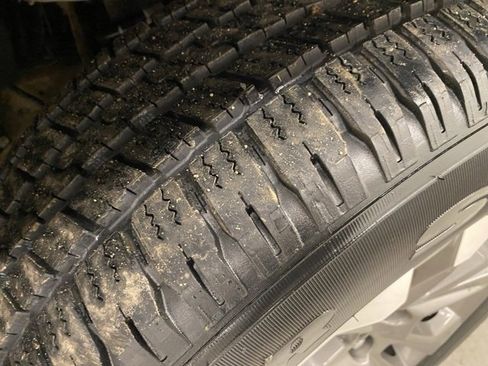 Used 2024 Chevrolet Silverado 1500 High Country w/ Technology Package image 28