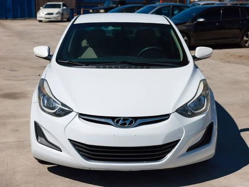Used 2016 Hyundai Elantra SE image 11