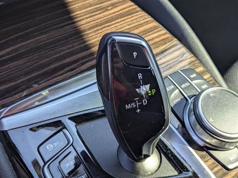 Used 2021 BMW 530i 530i w/ Convenience Package image 5