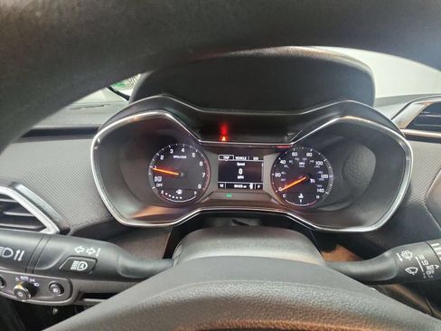 Used 2023 Chevrolet TrailBlazer LT FWD image 11