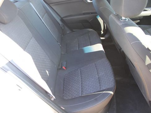 Used 2018 Kia Rio S image 6