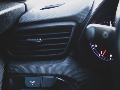 Used 2020 Hyundai Veloster N w/ Performance Package image 10