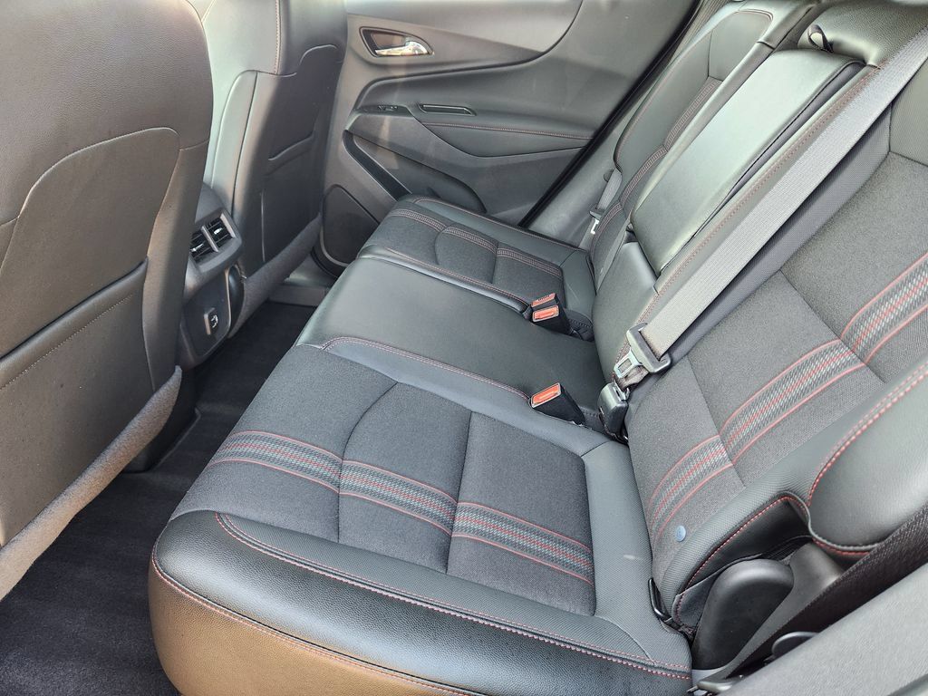 Certified 2023 Chevrolet Equinox RS FWD image 29