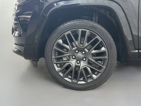 Used 2022 Jeep Compass High Altitude AWD/4WD image 34