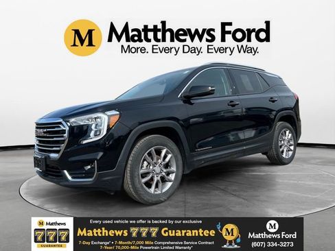 Used 2024 GMC Terrain SLT AWD/4WD image 1