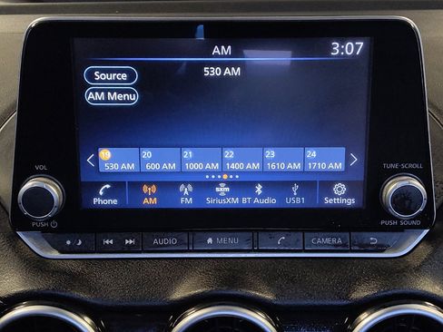 Used 2024 Nissan Sentra SV FWD image 25