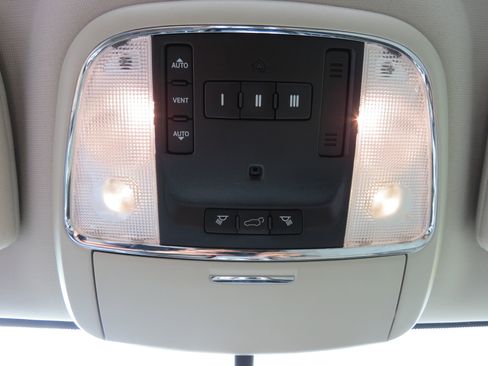 Used 2012 Jeep Grand Cherokee Laredo image 24