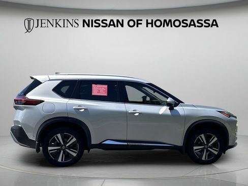 Certified 2021 Nissan Rogue Platinum FWD image 6