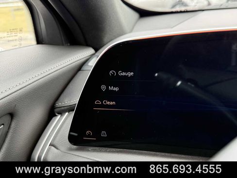 Used 2025 Cadillac XT4 Premium Luxury image 36