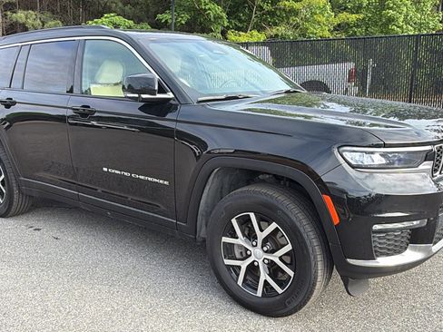 Used 2025 Jeep Grand Cherokee L Limited AWD/4WD image 5