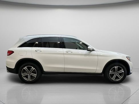 Used 2019 Mercedes-Benz GLC 300 4MATIC image 8