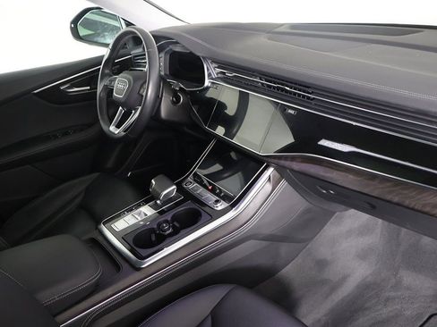 Used 2023 Audi Q8 Prestige w/ Prestige Package AWD/4WD image 30