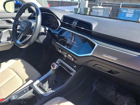 Used 2024 Audi Q3 2.0T Premium image 12
