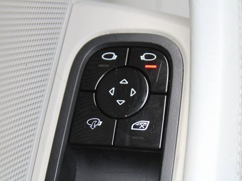 Used 2018 Porsche Panamera 4S image 19