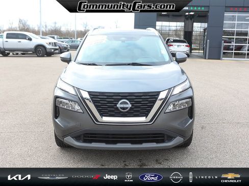 Used 2023 Nissan Rogue SV w/ SV Premium Package image 11