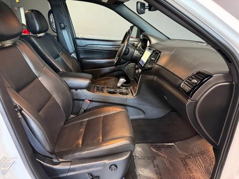 Used 2021 Jeep Grand Cherokee High Altitude AWD/4WD image 22