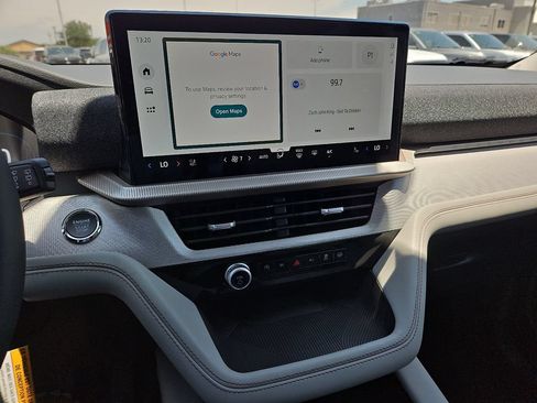 New 2026 Ford Explorer Active w/ Active Comfort Package RWD image 25