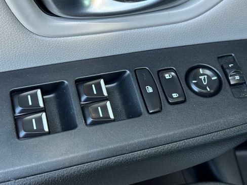 Used 2023 Honda Pilot EX-L image 12
