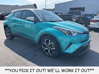 Used 2018 Toyota C-HR XLE image 1