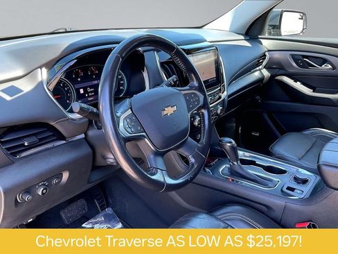 Used 2020 Chevrolet Traverse Premier FWD image 14