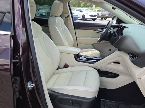 Used 2022 Buick Envision Avenir w/ Technology Package II AWD/4WD image 13