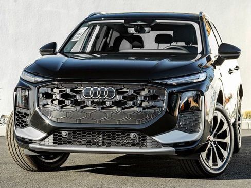 New 2026 Audi Q3 quattro 2.0T image 1