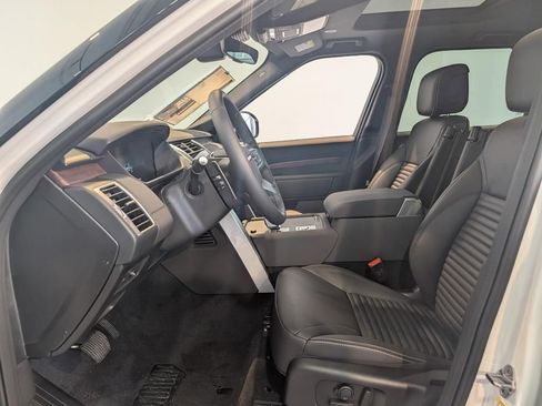 New 2026 Land Rover Discovery S AWD/4WD image 9