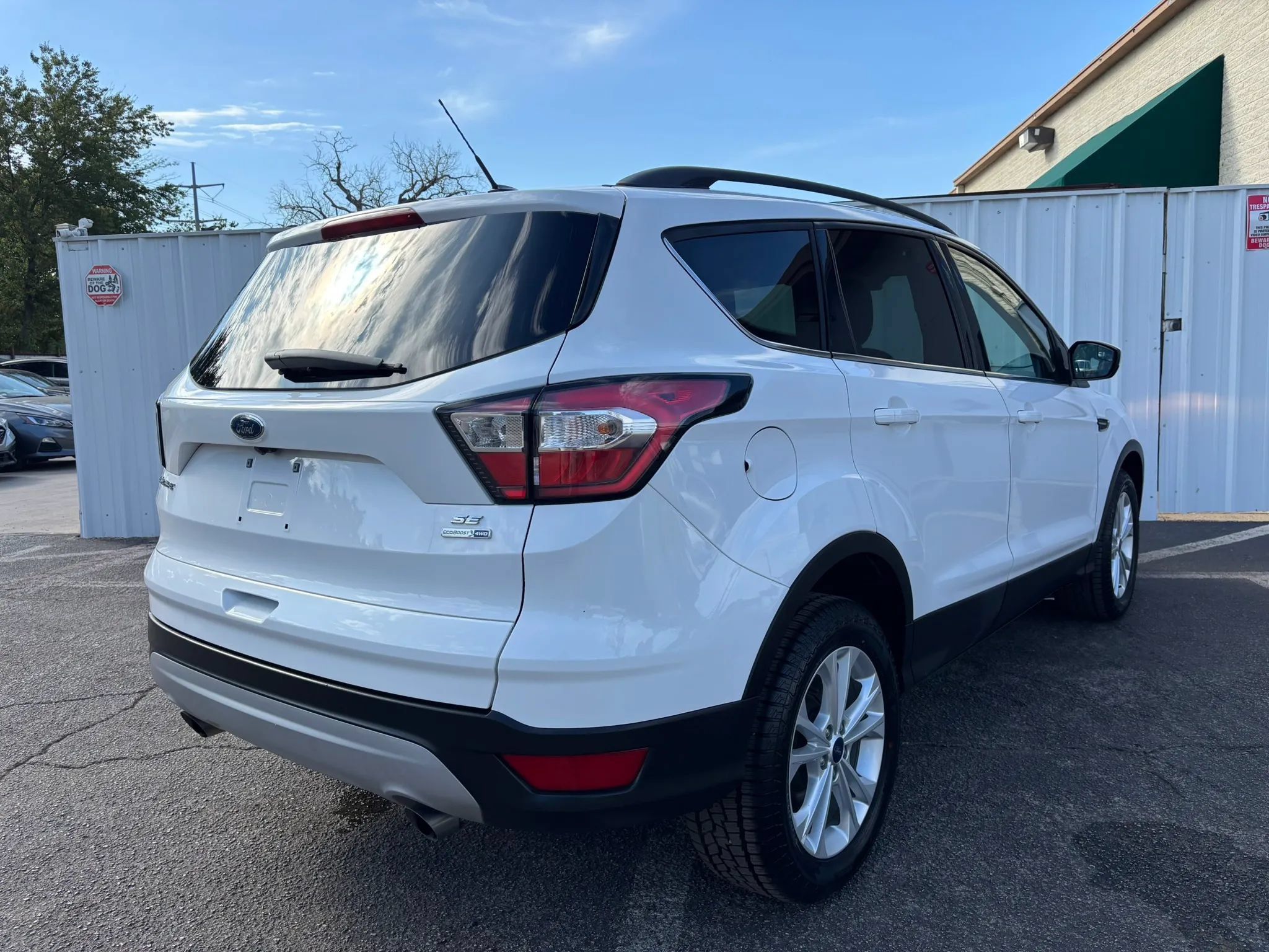 Used 2018 Ford Escape SE AWD/4WD image 6