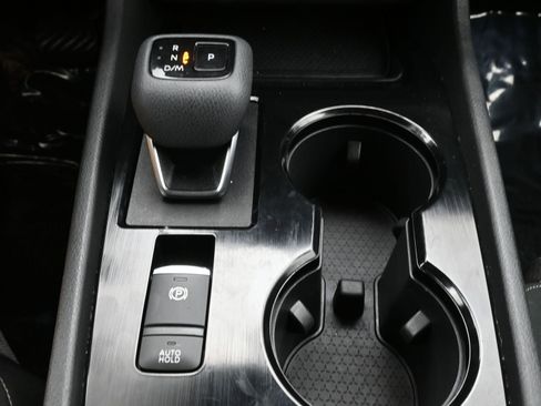 Used 2023 Nissan Rogue SV image 18