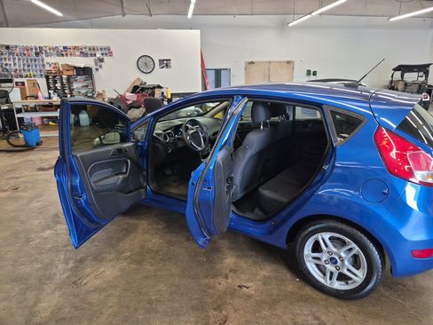 Used 2018 Ford Fiesta SE FWD image 12