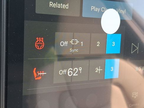 New 2026 Volvo XC60 B5 Plus w/ Climate Package image 17