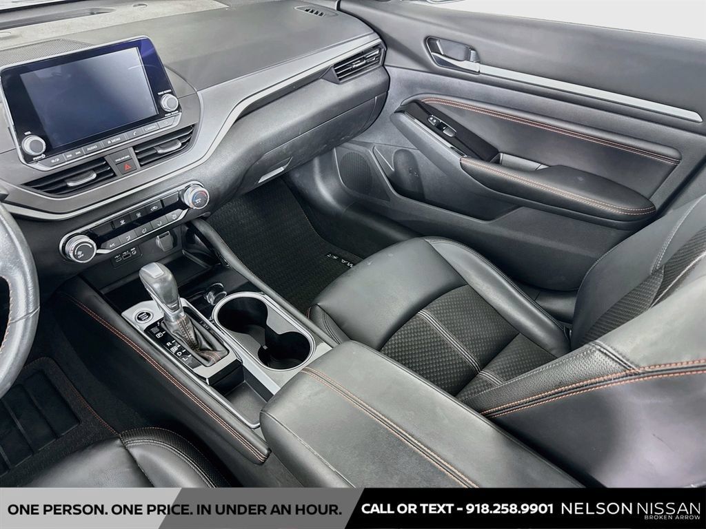 Used 2023 Nissan Altima 2.5 SR FWD image 21