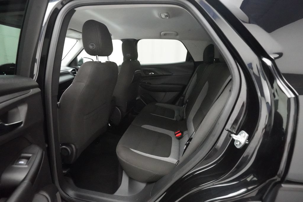 Used 2025 Chevrolet TrailBlazer LT AWD/4WD image 15