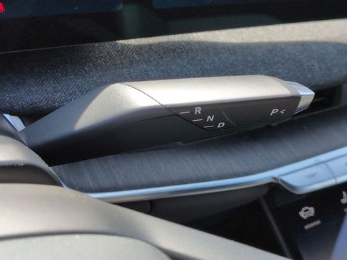 Used 2024 Lucid Air Pure image 26