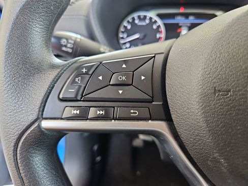 Used 2024 Nissan Sentra SV FWD image 11